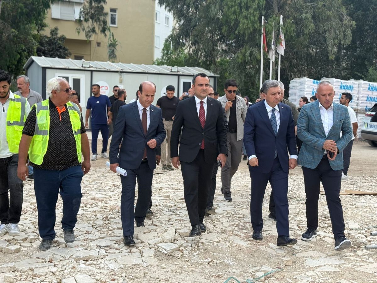 FİNİKE KYK YURDU İNŞAATINI VALİ HULUSİ ŞAHİN YERİNDE İNCELEDİ